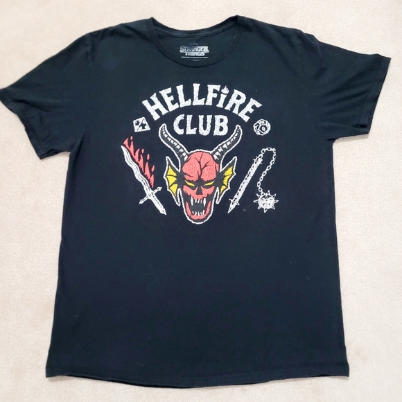 Netflix Hellfire Club Stranger Things Black T-Shirt 100% Cotton Unisex Size L - Picture 1 of 8